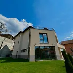 The Hillside 4*