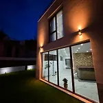 The Hillside Guest house 4*