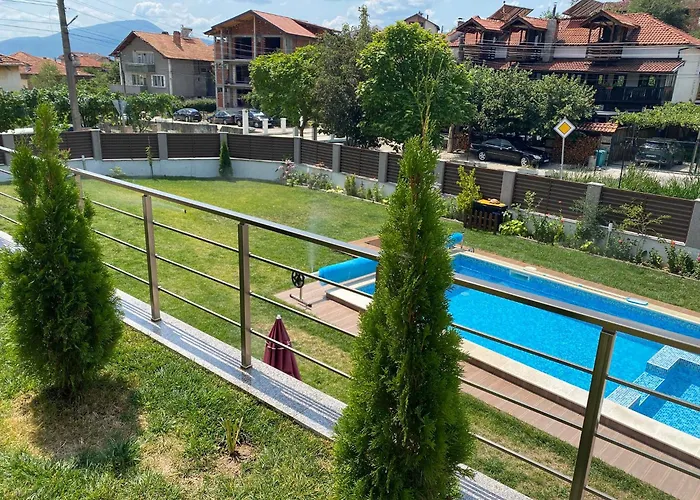 Gasthuis The Hillside 4*